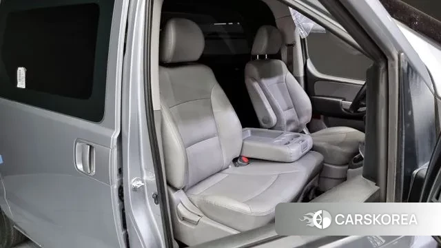 Hyundai The New Grand Starex 2019 Серебряный из Кореи, фото 2