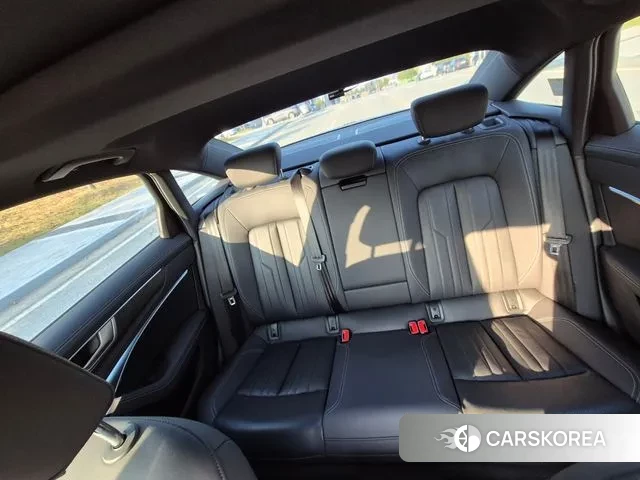 Audi A6 (C8) 2020 Серый из Кореи, фото 2