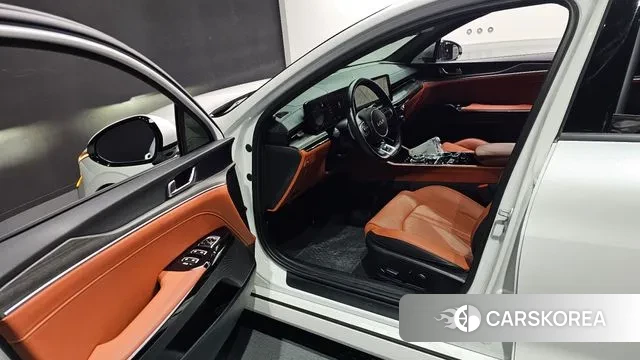 Kia The New K5 3rd generation 2023 Белый из Кореи, фото 2