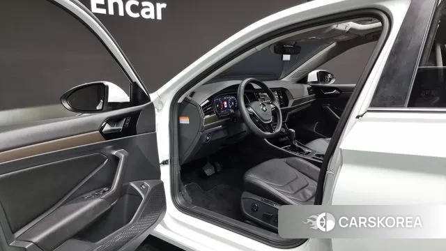 Volkswagen 7th Generation of Jetta 2021 Белый из Кореи, фото 2