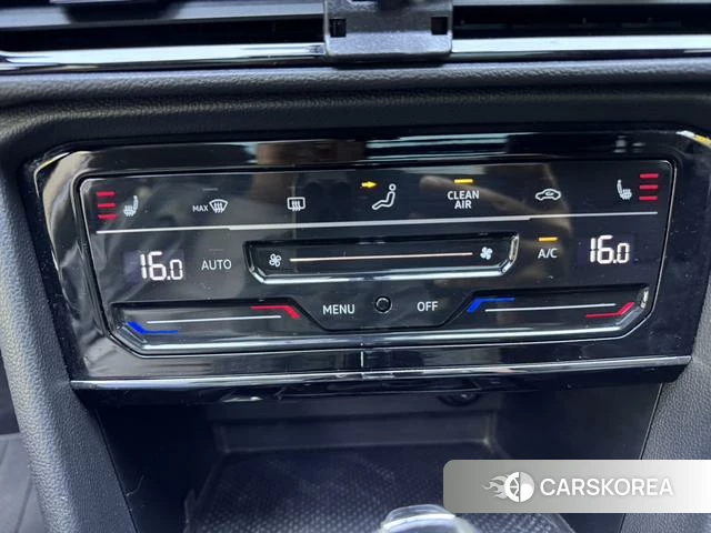 Volkswagen Tuyue 2021 Белый из Китая, фото 2
