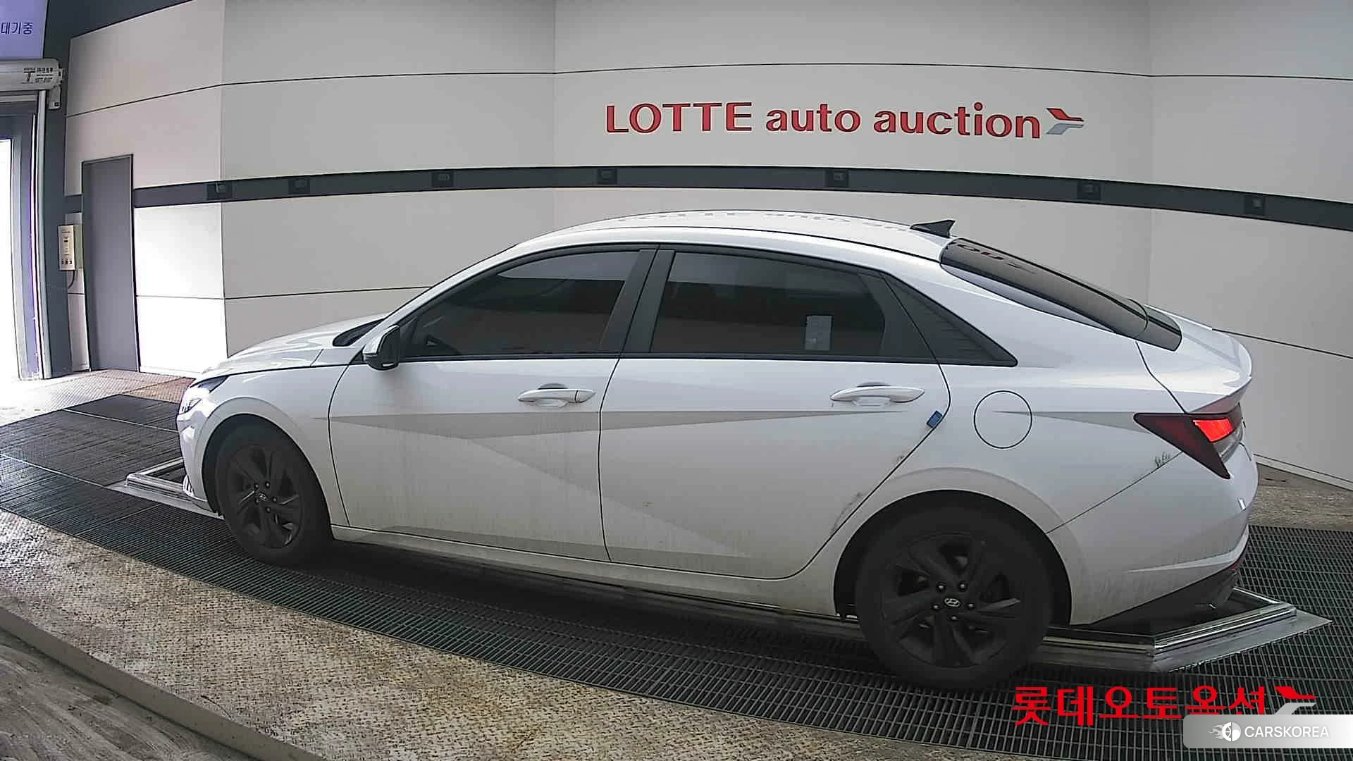 Hyundai Avante Hybrid 2023 Polar White из Кореи, фото 2