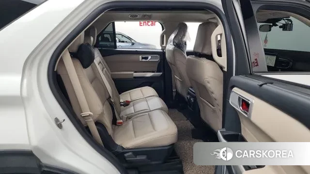 Ford Explorer 6th Generation 2022 Белый из Кореи, фото 2