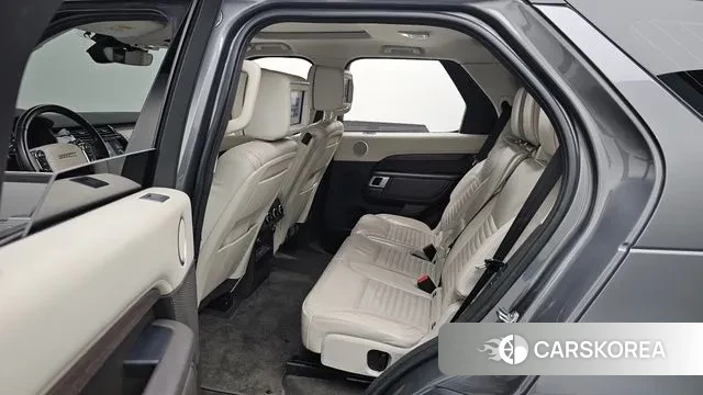 Land Rover Discovery 5 2018 Серый из Кореи, фото 2