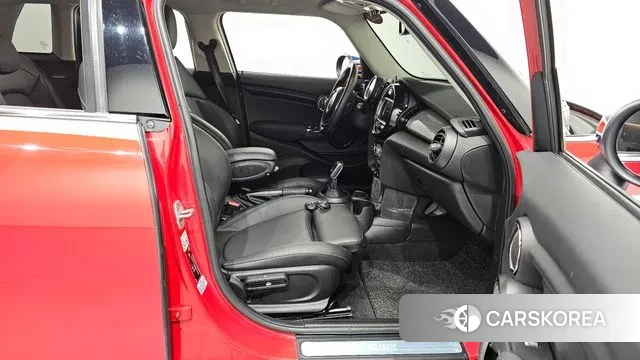 Mini Cooper 2020 Красный из Кореи, фото 2