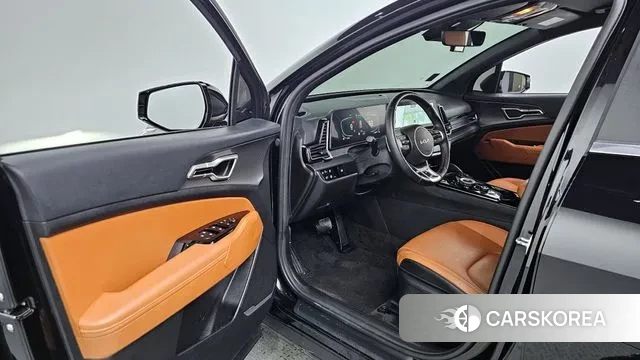 Kia Sportage 5th Generation Hybrid 2024 Черный из Кореи, фото 2