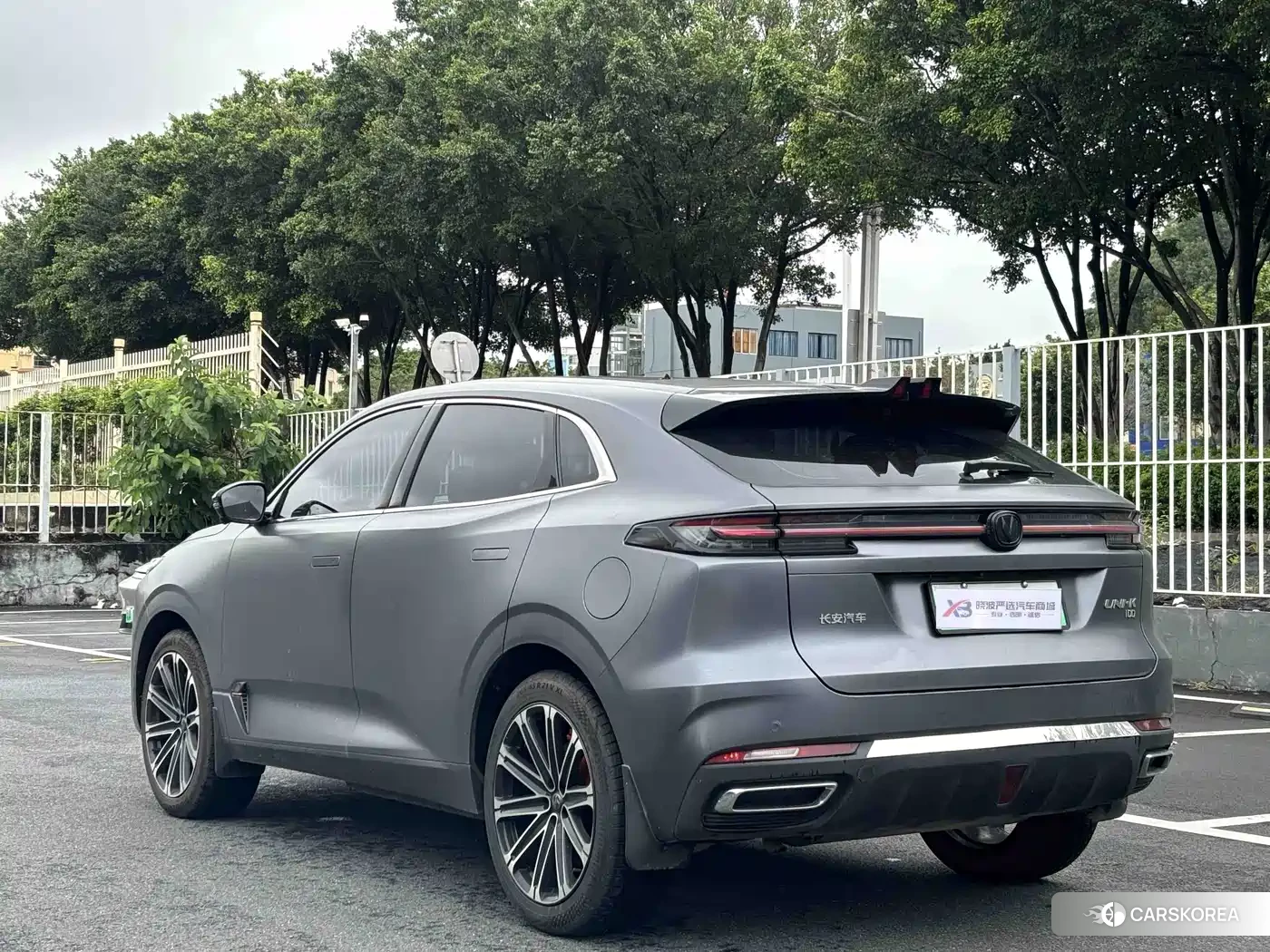 Chang'an UNI-K Smart iDD 2023 Silver/gray из Китая, фото 2