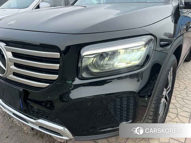 Mercedes-Benz GLB 2024 Черный из Китая, фото 2