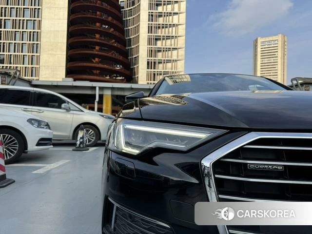 Audi A6L 2022 Черный из Китая, фото 2
