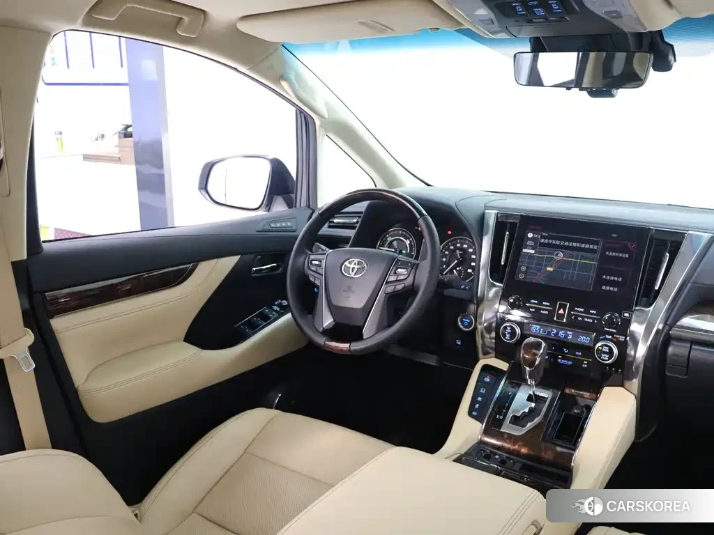 Toyota Elfa 2023 Белый из Китая, фото 3