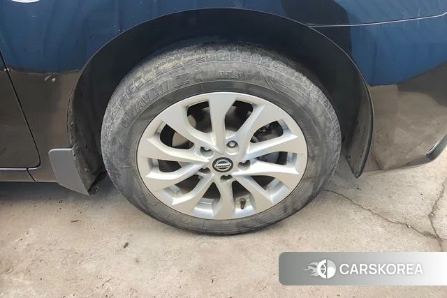 Nissan Xuan Yi 2022 Черный из Китая, фото 2