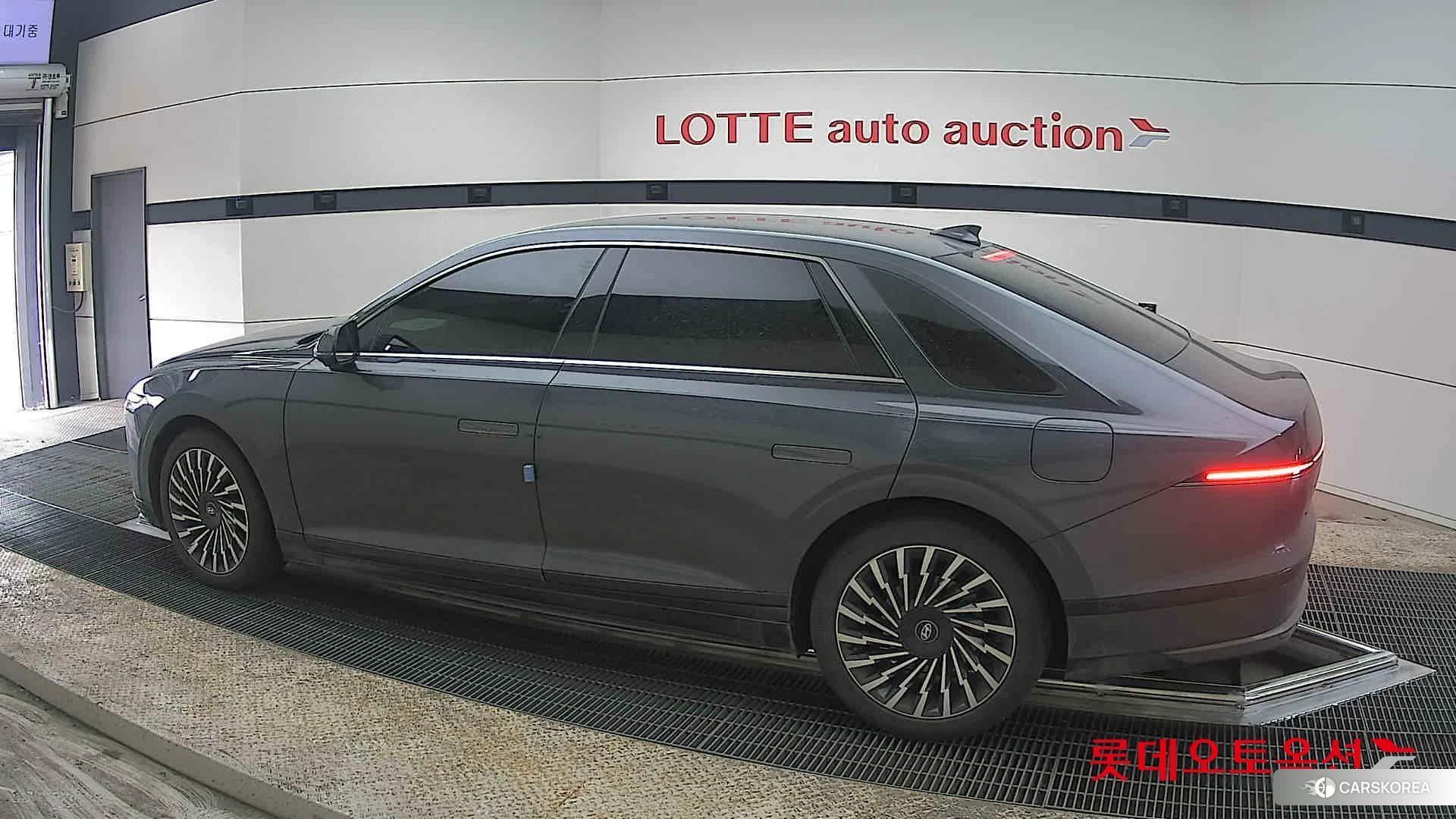 Hyundai Grandeur 2024 Nocturne Grey Metallic из Кореи, фото 2