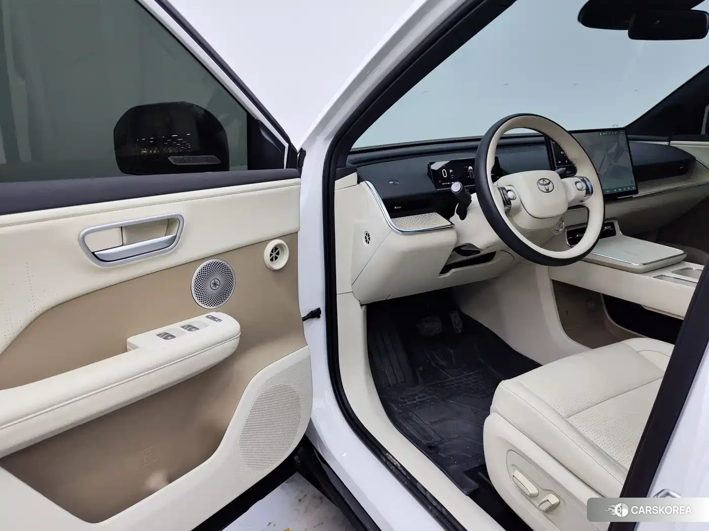 Toyota Platinum Wisdom 3X 2025 Белый из Китая, фото 2