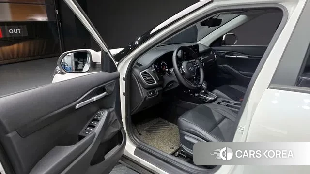 Kia Seltos 2021 Белый из Кореи, фото 2