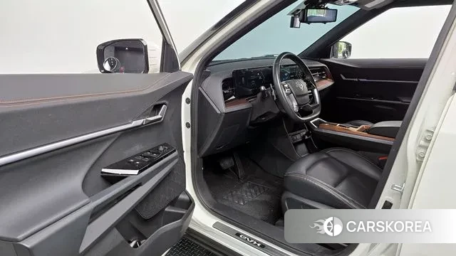 Ssangyong Torres EVX 2024 Белый из Кореи, фото 2