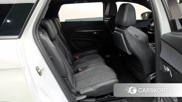 Peugeot 5008 second generation 2020 Белый из Кореи, фото 2