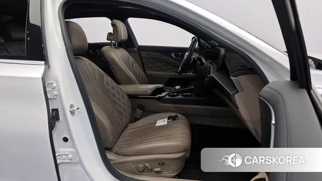 Kia K8 2021 Белый из Кореи, фото 2