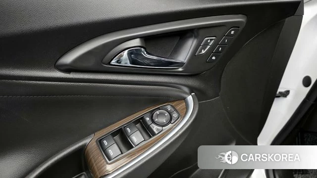 Chevrolet (GM Daewoo) All New Malibu 2018 Белый из Кореи, фото 2