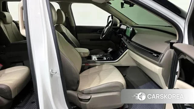 Kia Carnival 4th generation 2023 Белый из Кореи, фото 2