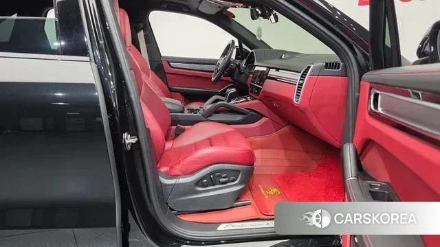 Porsche Cayenne (PO536) 2023 Черный из Кореи, фото 2