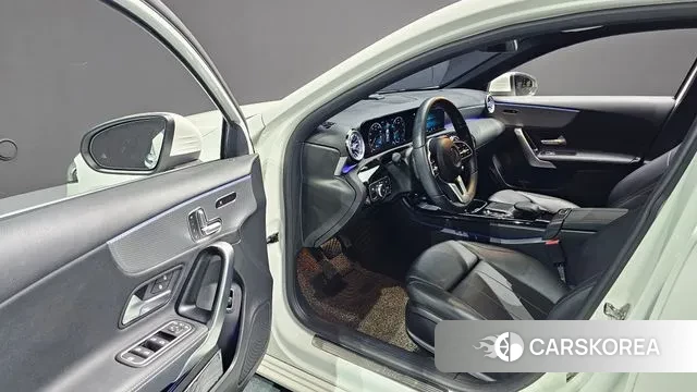 Mercedes-Benz A-Class W177 2021 Белый из Кореи, фото 2