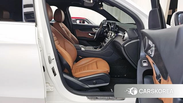 Mercedes-Benz GLC-Class X253 2020 Белый из Кореи, фото 2