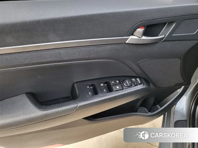 Hyundai Avante AD 2018 Серый из Кореи, фото 2