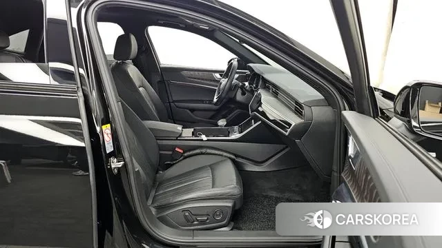 Audi A6 (C8) 2020 Черный из Кореи, фото 2