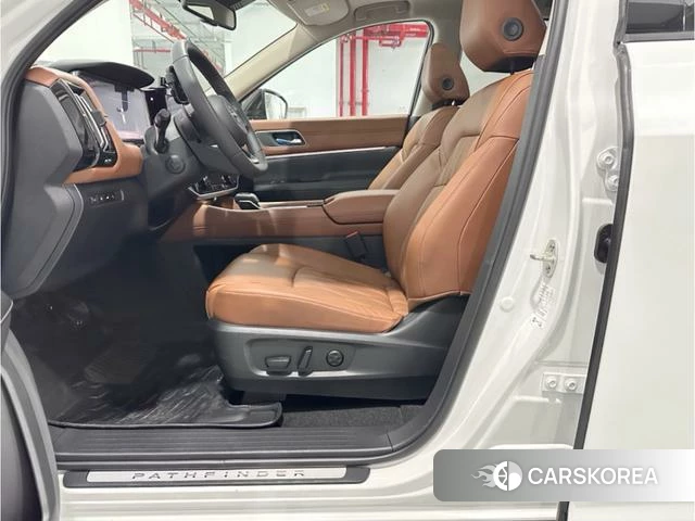 Nissan Exploring the land 2024 Белый из Китая, фото 2