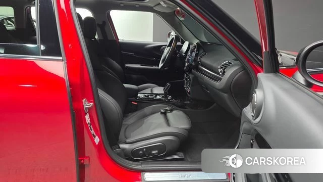 Mini Cooper Clubman 2024 Красный из Кореи, фото 2