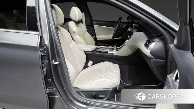 Genesis The New G70 2023 Серый из Кореи, фото 2