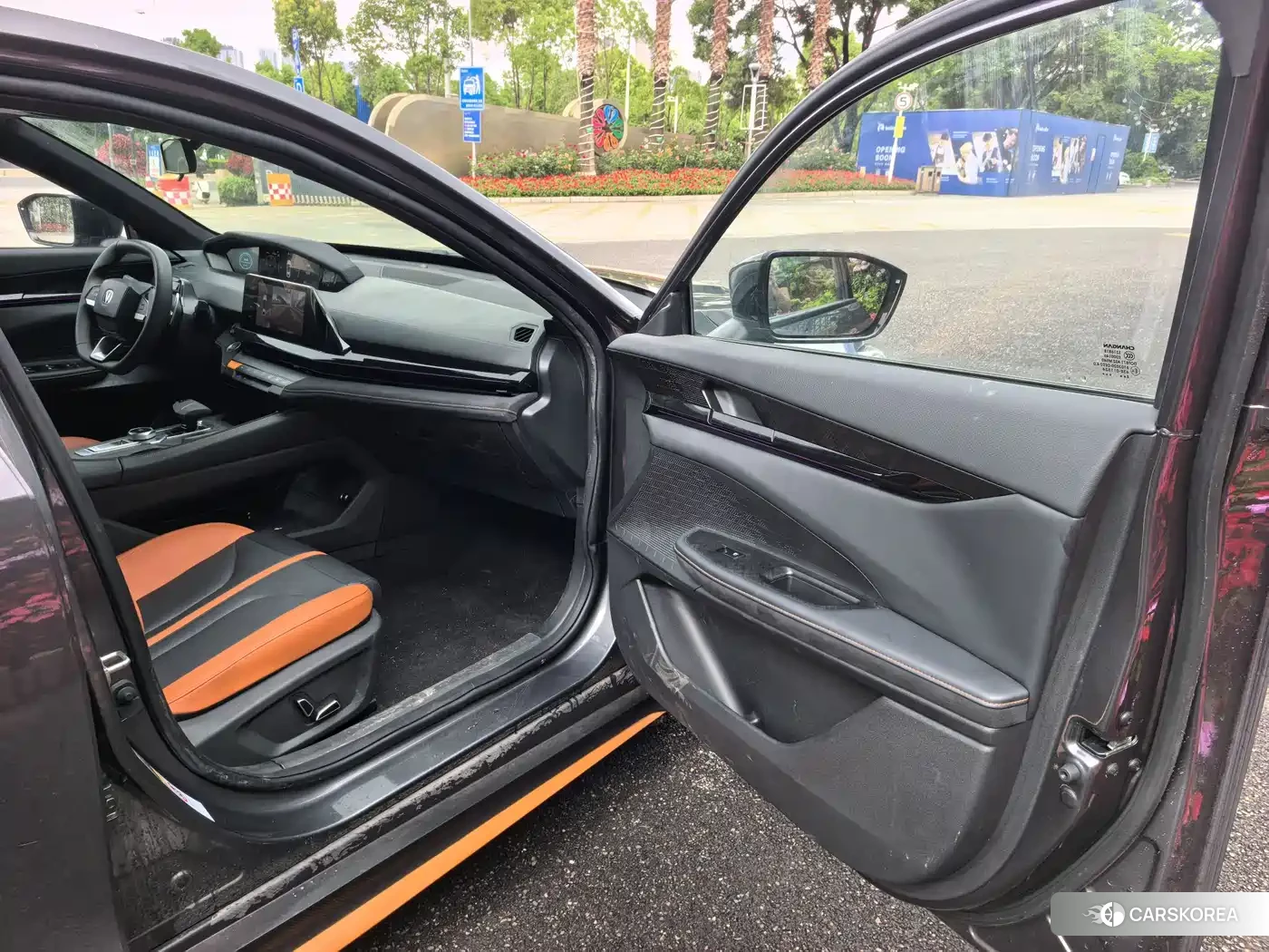 Chang'an Changan UNI-V 2024 Silver/gray из Китая, фото 2