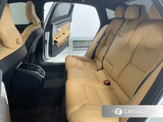 Volvo S90 2024 Белый из Кореи, фото 2
