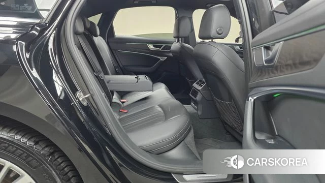 Audi A6 (C8) 2021 Черный из Кореи, фото 2