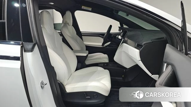 Tesla Model X 2018 Белый из Кореи, фото 2