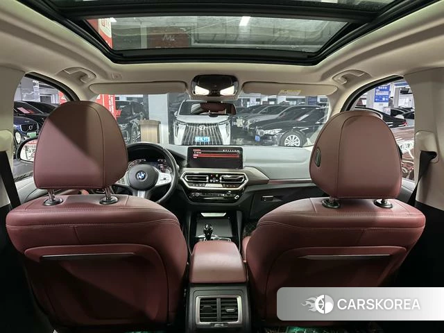 BMW X3 2023 Черный из Китая, фото 2