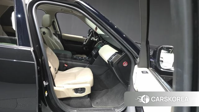 Land Rover Discovery 5 2018 Черный из Кореи, фото 2