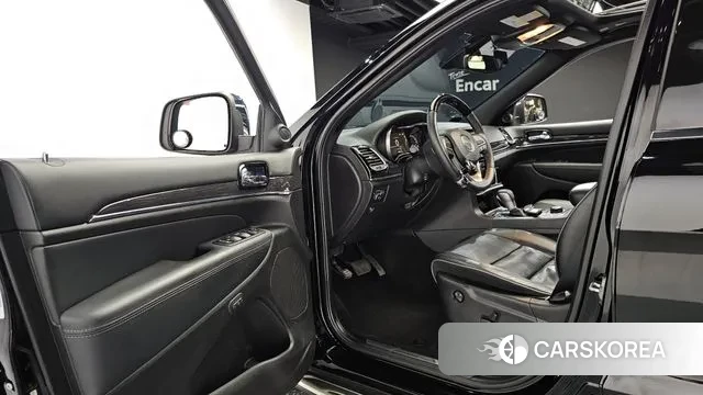 Jeep Grand Cherokee 2019 Черный из Кореи, фото 2