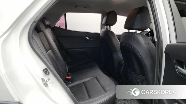 Kia Stonic 2018 Белый из Кореи, фото 2
