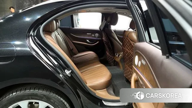 Mercedes-Benz E-Class W213 2020 Черный из Кореи, фото 2