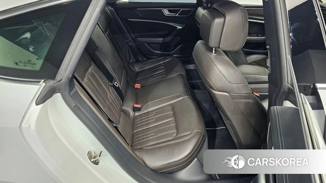 Audi A7 (4K) 2022 Белый из Кореи, фото 2