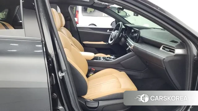 Kia K5 3rd generation 2023 Серый из Кореи, фото 2