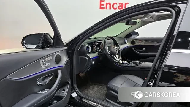 Mercedes-Benz E-Class W213 2019 Черный из Кореи, фото 2