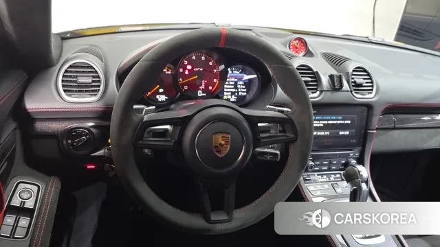 Porsche 718 Cayman 2023 Желтый из Кореи, фото 2