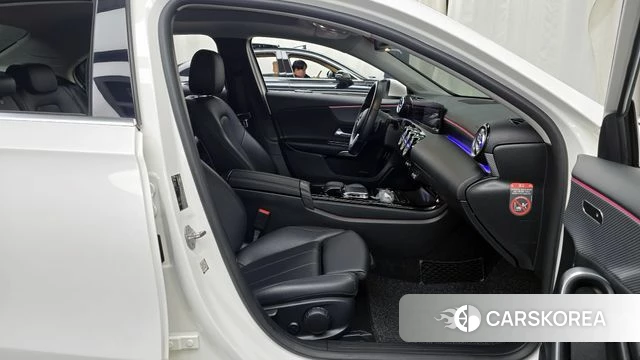 Mercedes-Benz A-Class W177 2020 Белый из Кореи, фото 2