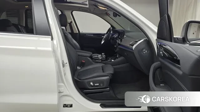 BMW X3 (G01) 2023 Белый из Кореи, фото 2