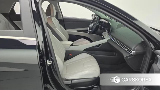 Hyundai Avante Hybrid (CN7) 2021 Черный из Кореи, фото 2