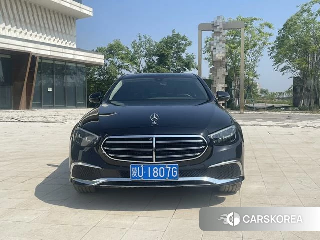 Mercedes-Benz E-class 2022 Черный из Китая, фото 2