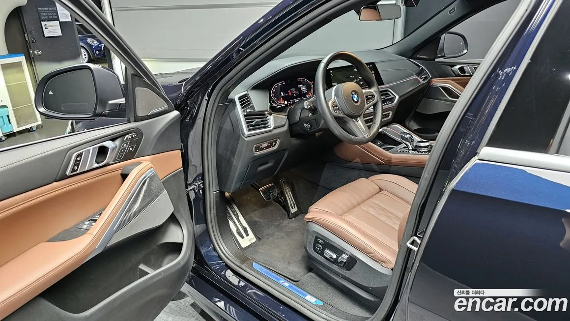 BMW X6 (G06) 2023 Черный из Кореи, фото 2