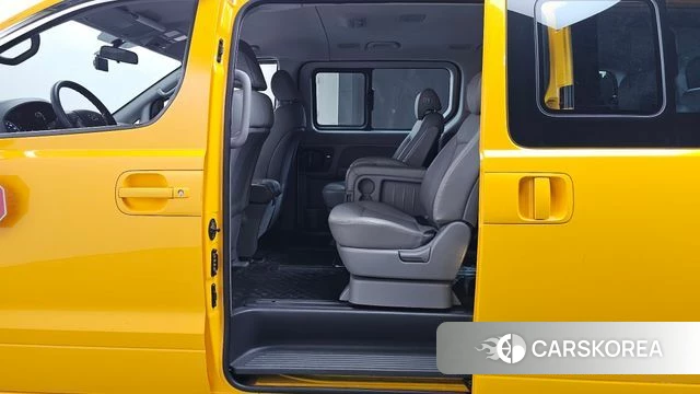 Hyundai The New Grand Starex 2019 Желтый из Кореи, фото 2